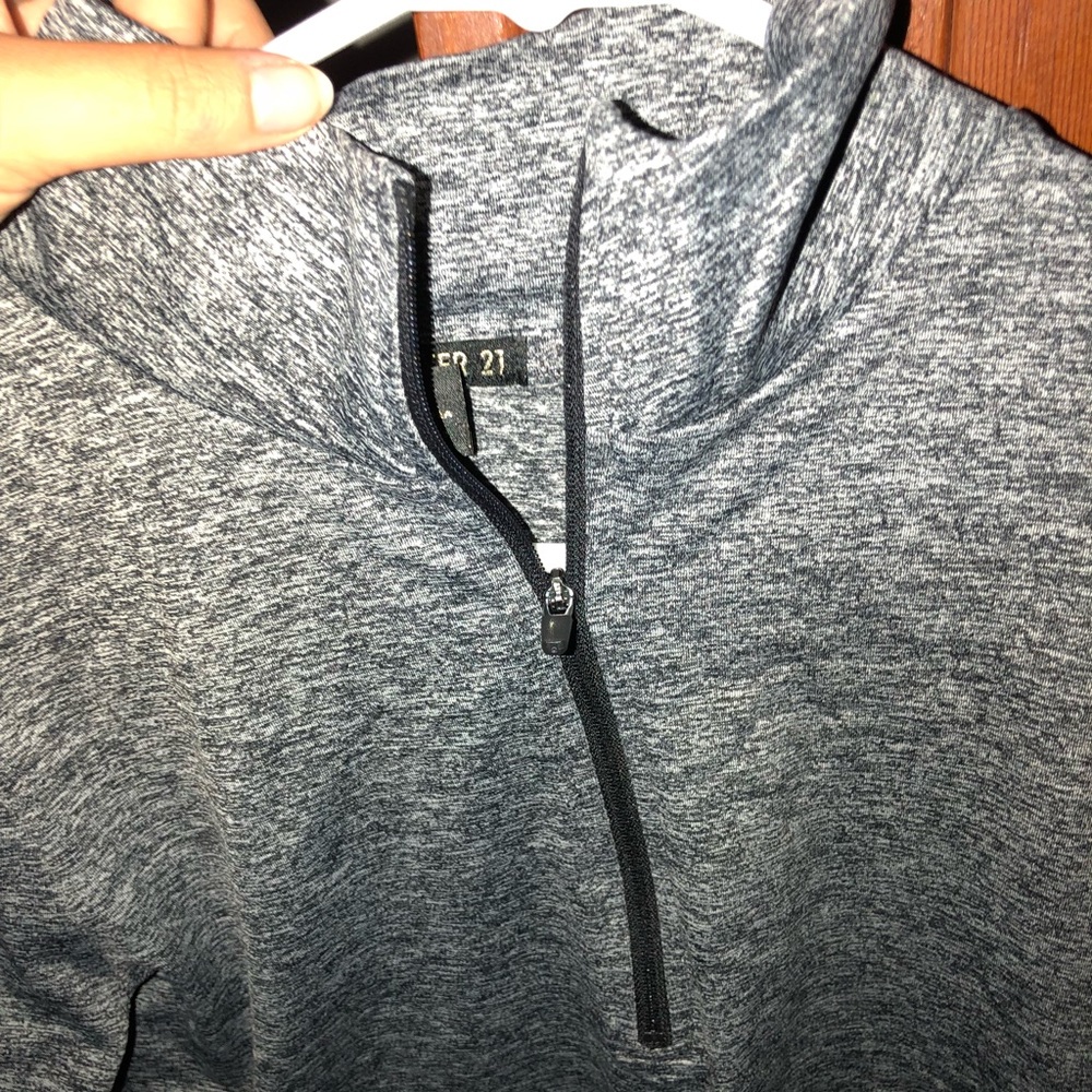 ‘Powder’ Quarterzip - Picture 4 of 4